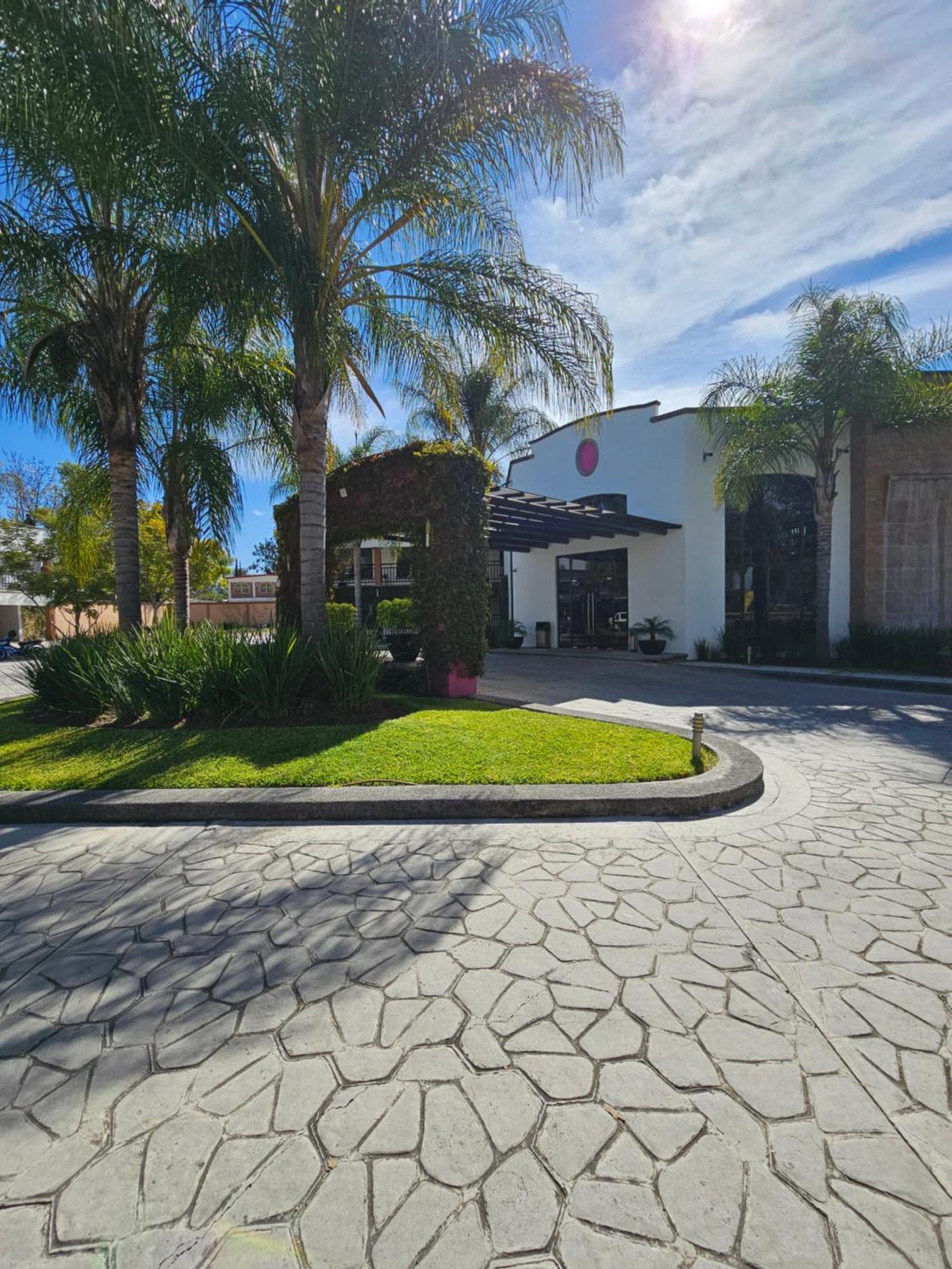 Alvaro Obregon Hotel Ejecutivo Aeropuerto מראה חיצוני תמונה